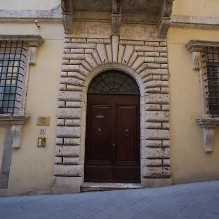 The Piano Nobile Apartment Montepulciano