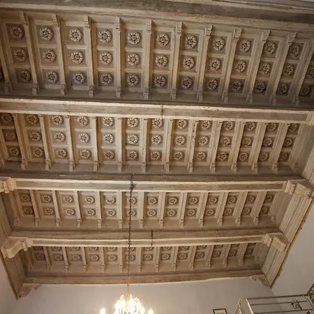 The Piano Nobile Apartment Montepulciano